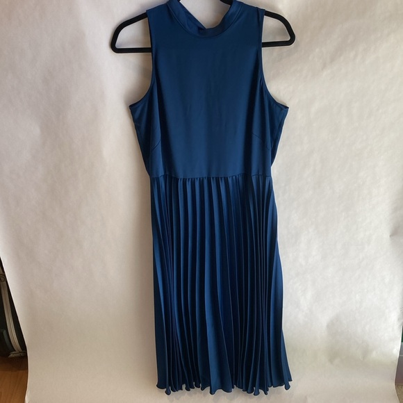 NWT Womens ASOS Closet London High Neck Navy Blue Satin Pleated Midi Dress 10 - Picture 5 of 8